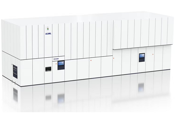 ASML EUV.png