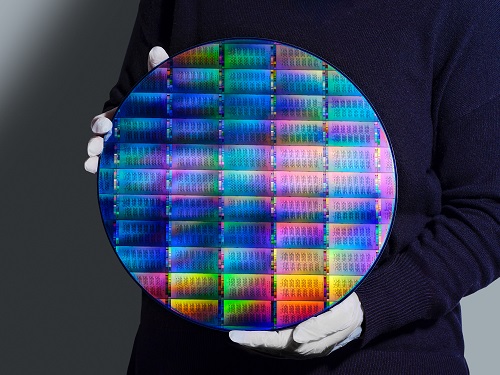 IBM%20Quantum%20Nighthawk%20Wafer.jpg