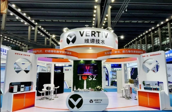 绿色双碳目标下的智算中心PUE演进与节能路径