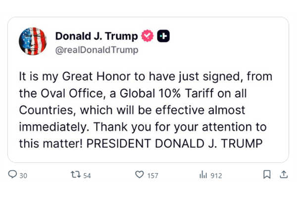 特朗普宣布将对全球加征10%的进口关税